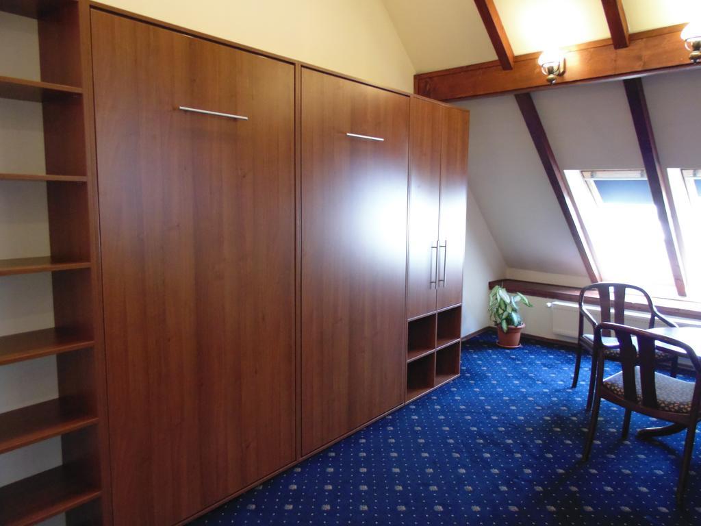 Curtea Brasoveana 4*
